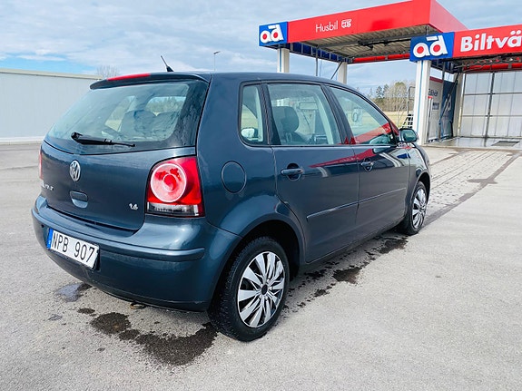 Volkswagen Polo 4 of 8
