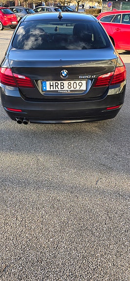 BMW 520d 4 of 5