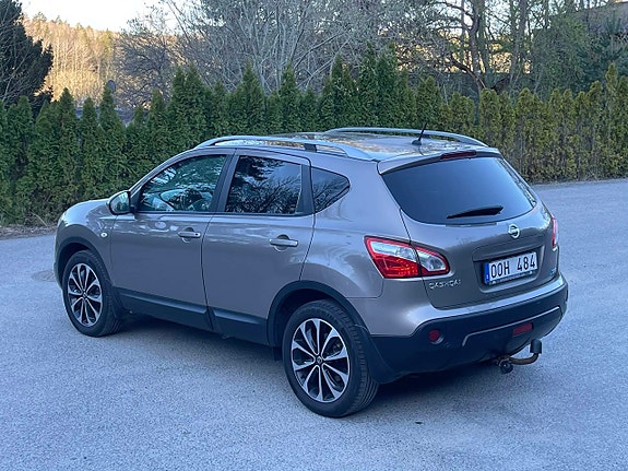 Nissan Qashqai 4 of 5