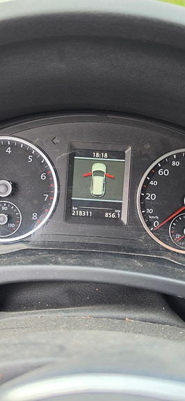 Volkswagen Tiguan 5 of 6