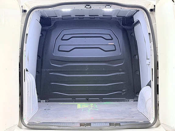 Volkswagen Caddy 10 of 28