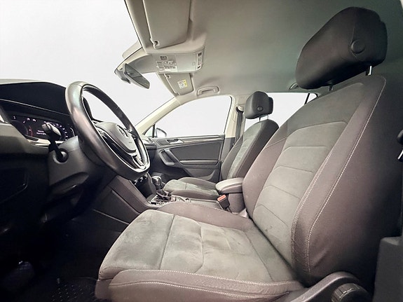 Volkswagen Tiguan 12 of 30