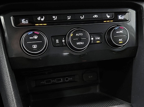 Volkswagen Tiguan 28 of 30