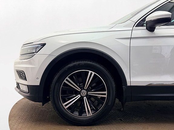 Volkswagen Tiguan 11 of 30