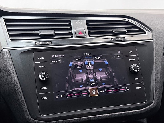 Volkswagen Tiguan 24 of 30