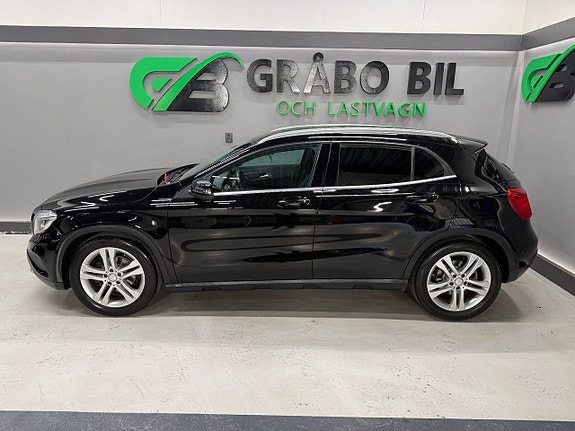 Mercedes-Benz GLA220 d 2 of 20