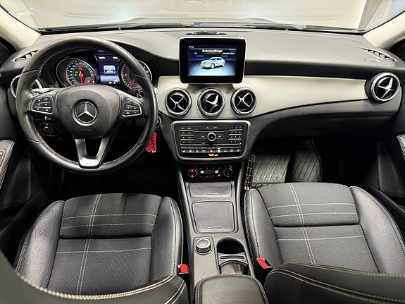 Mercedes-Benz GLA220 d 13 of 20