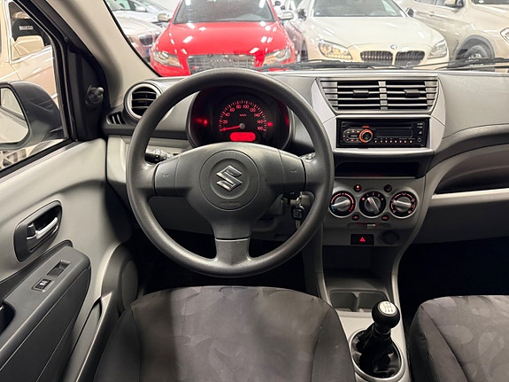 Suzuki Alto 13 of 21