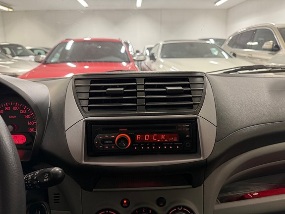 Suzuki Alto 16 of 21
