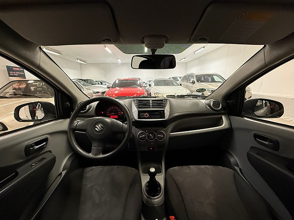 Suzuki Alto 12 of 21