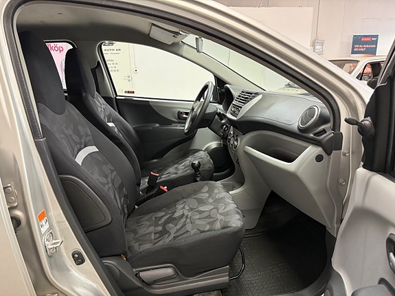 Suzuki Alto 10 of 21