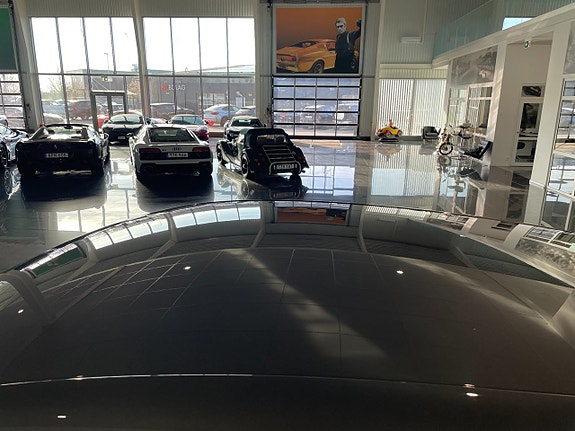 Porsche Macan 3 of 5