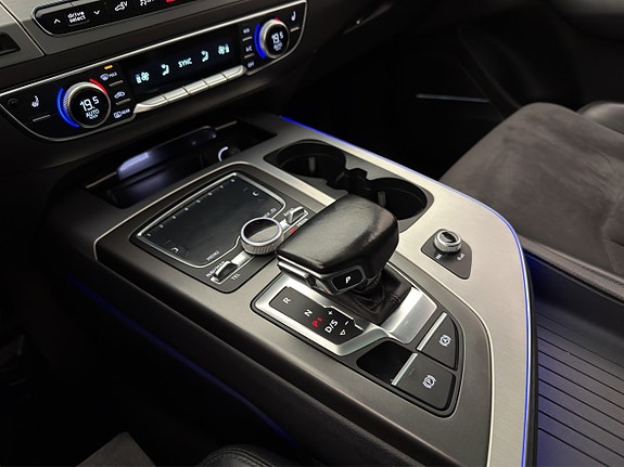 Audi Q7 26 of 30
