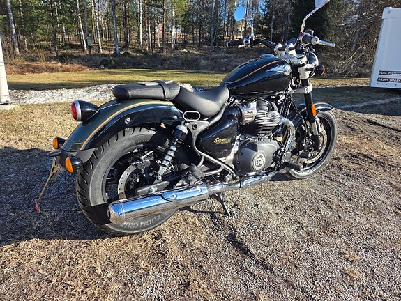 Royal Enfield Super meteor 650 3 of 5