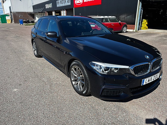 BMW 520d 3 of 5
