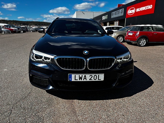 BMW 520d 2 of 5