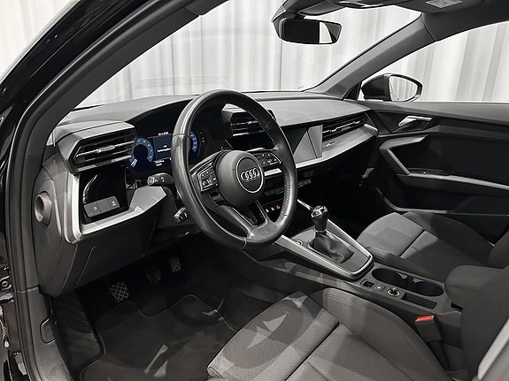 Audi A3 8 of 14
