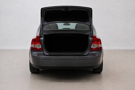 Volvo S40 5 of 21