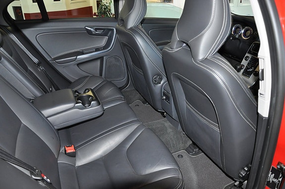 Volvo S60 10 of 14