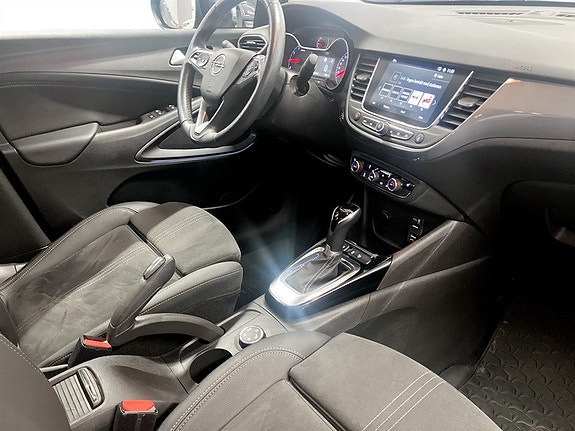 Opel Crossland X 12 of 15