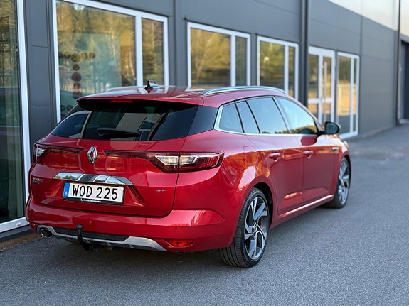 Renault Megane IV 3 of 5