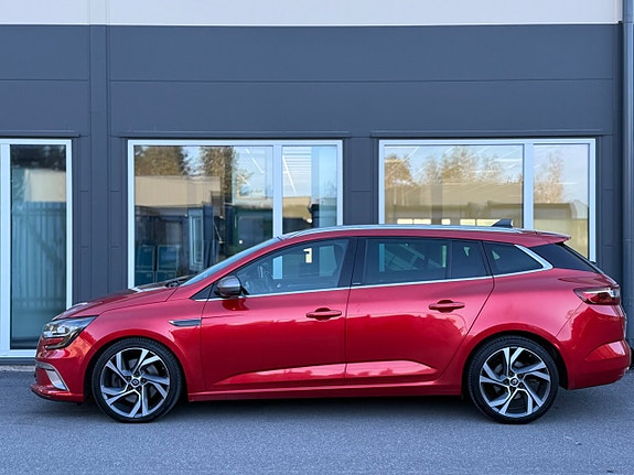 Renault Megane 18 of 30