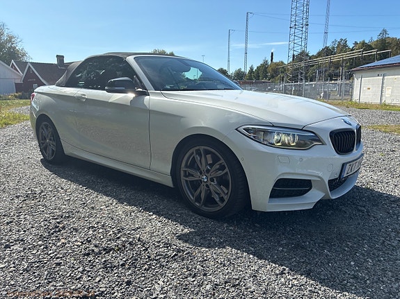 BMW M235i 11 of 30