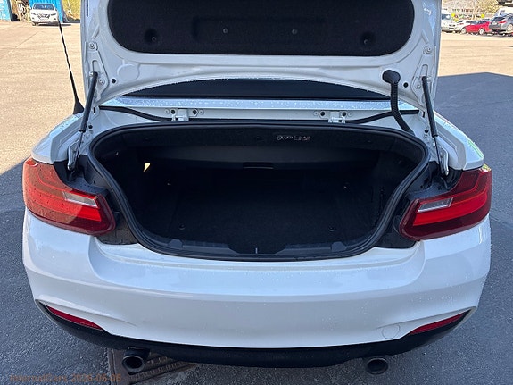 BMW M235i 16 of 30