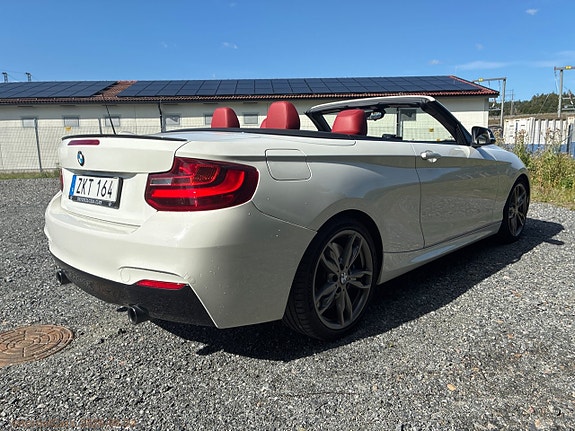 BMW M235i 5 of 30