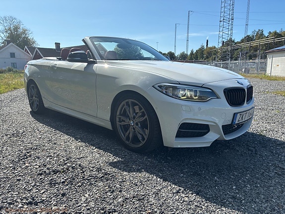 BMW M235i 3 of 30