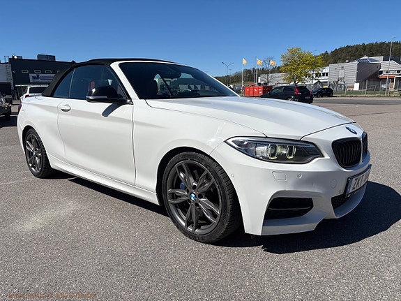 BMW M235i 10 of 30
