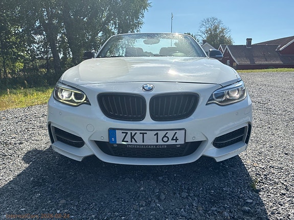 BMW M235i 2 of 30
