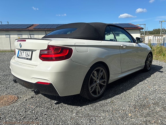 BMW M235i 13 of 30