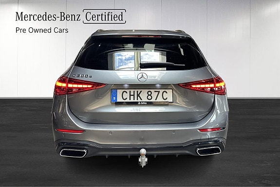 Mercedes-Benz C300 e 16 of 26