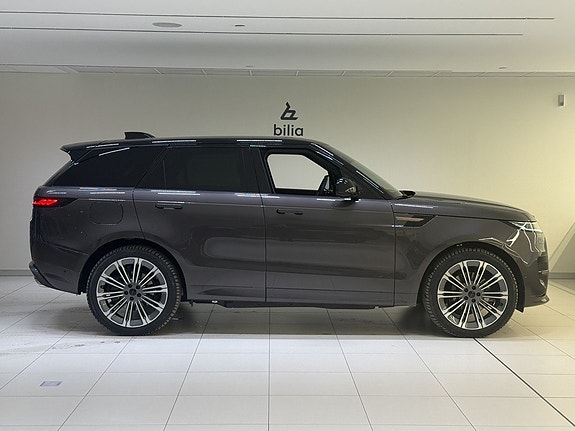 Land Rover Range Rover Sport 6 of 21