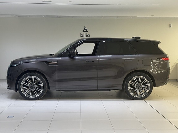Land Rover Range Rover Sport 3 of 5