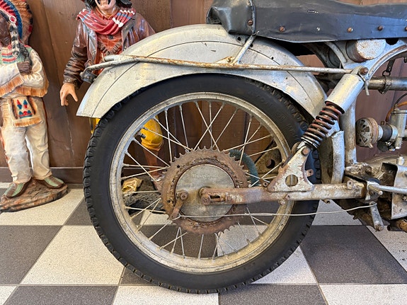Husqvarna SILVERPILEN 175 CC 6 of 11