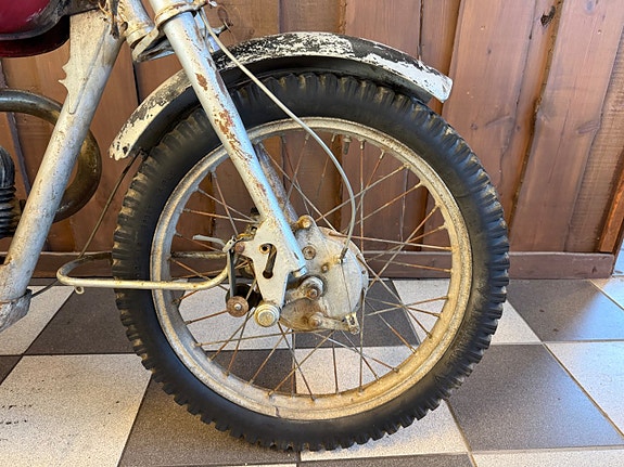 Husqvarna SILVERPILEN 175 CC 5 of 11