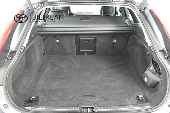 Volvo V90 Cross Country 10 of 19