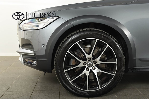 Volvo V90 Cross Country 18 of 19