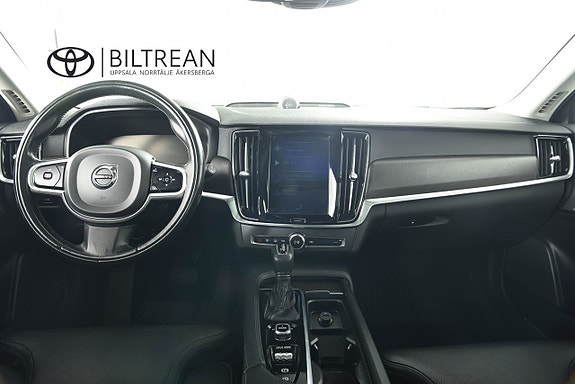 Volvo V90 Cross Country 8 of 19