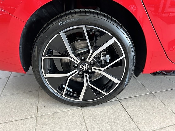 Volkswagen Passat 4 of 5
