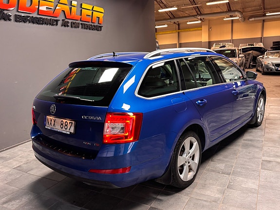 Skoda Octavia 3 of 5