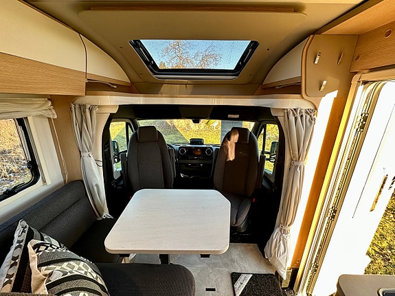 Hymer B-MC T 580 Blackline 3 of 23