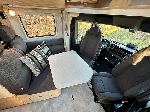 Hymer B-MC T 580 Blackline 8 of 23