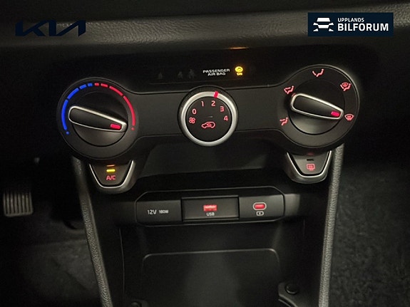 Kia Picanto 13 of 16