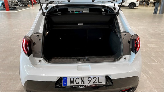 Nissan Micra 13 of 14