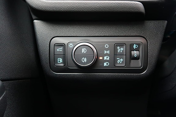 Ford Kuga 10 of 27