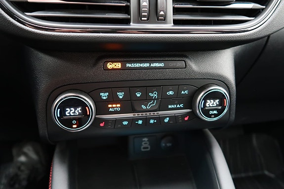 Ford Kuga 13 of 25