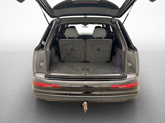 Audi Q7 11 of 30